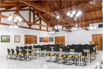 ESPAÇO CRISTAL